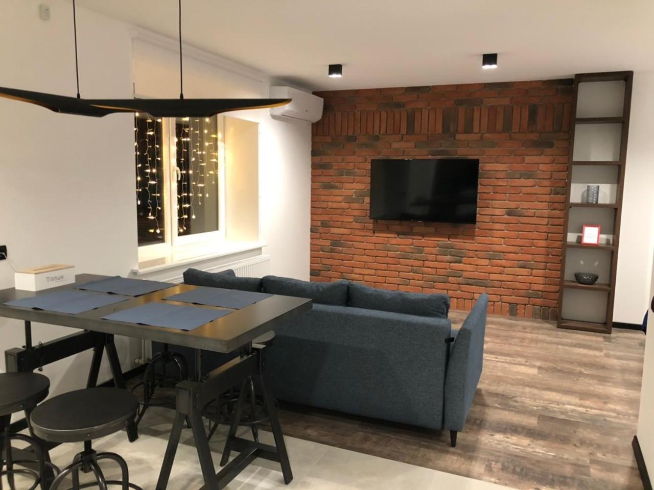 Apartment Ivano-Frankivsk Buitenkant foto